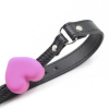 F61287 кляп серце Silicone Luxury Fetish Pink, Черный/Розовый, Регулюється